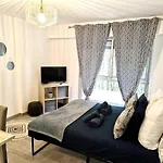 Cosy Studio Avec Piscine Residentielle & Proche Centre Ville